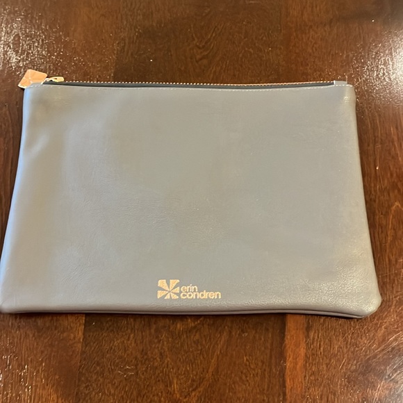 Erin Condren Bundle: Small Clutch, Travel Journal, adhesive monthly tabs, New - Picture 4 of 13